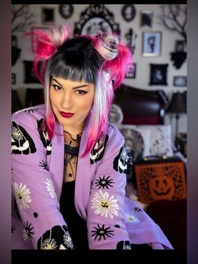 Backstitch Bruja XL - 2XL Lavender pumpkin HALLOWEEN cardigan daisy witch